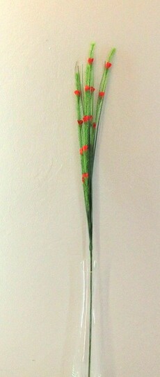 Трава искусственная осока с пушистыми султанами и цветами (красные)