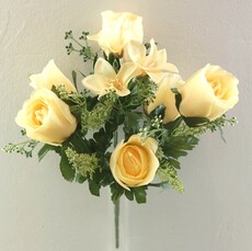 Роза искусственная и лилия с сухоцветами (персиковая)