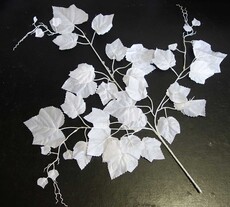 Ветка искусственная лист винограда (белая)