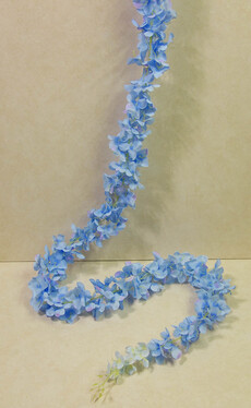 Лиана искусственная гирлянда из цветов гортензии (голубая)
