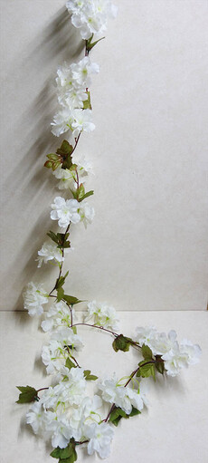 Лиана искусственная гирлянда сакура с листиком (белая)
